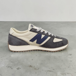 New Balance 471 • Cream Gray