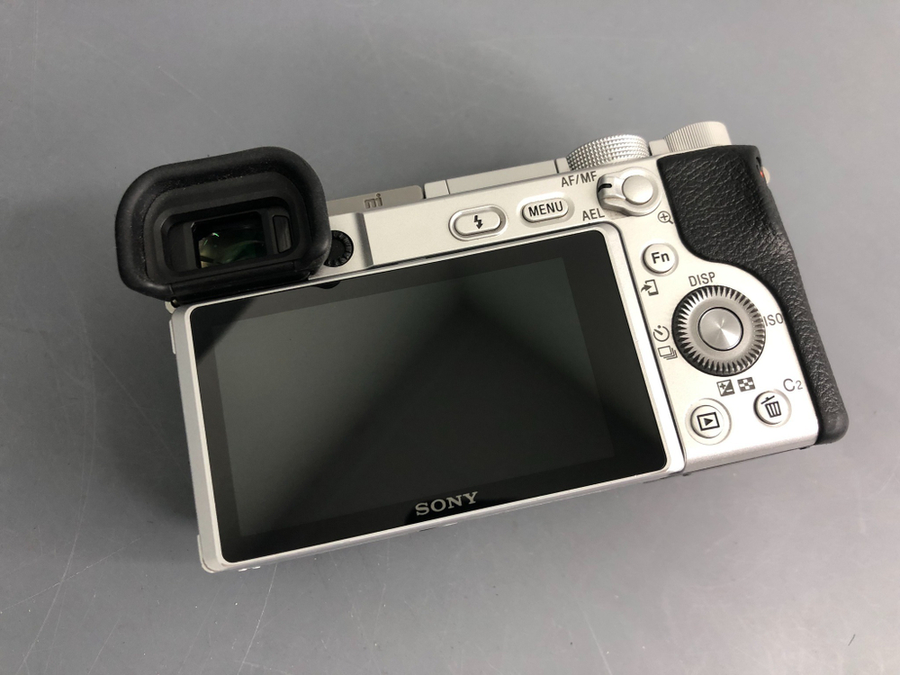 Sony A6400 kit 16-50mm (17.700 кадров)