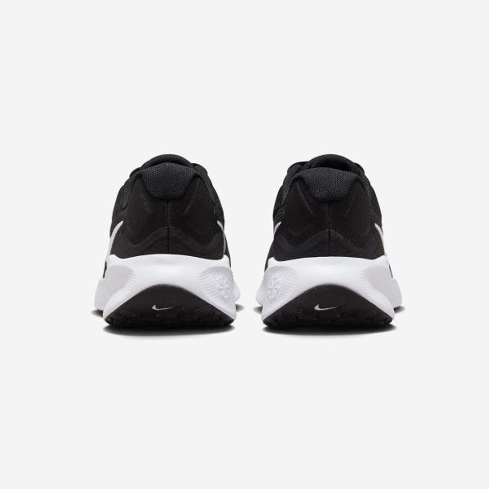 Кроссовки женские NIKE Revolution 7