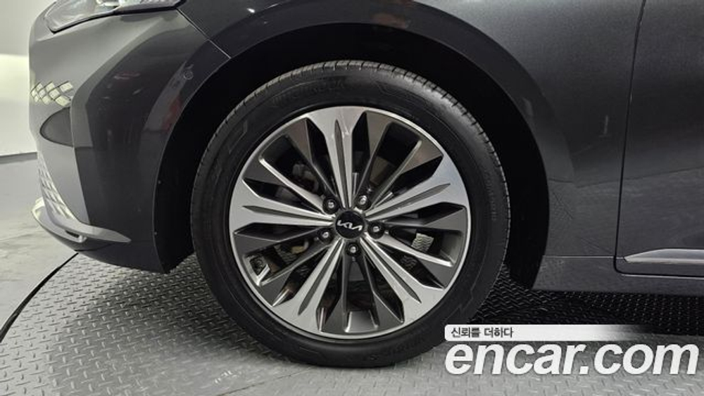 KIA K8 Noblesse — 2023