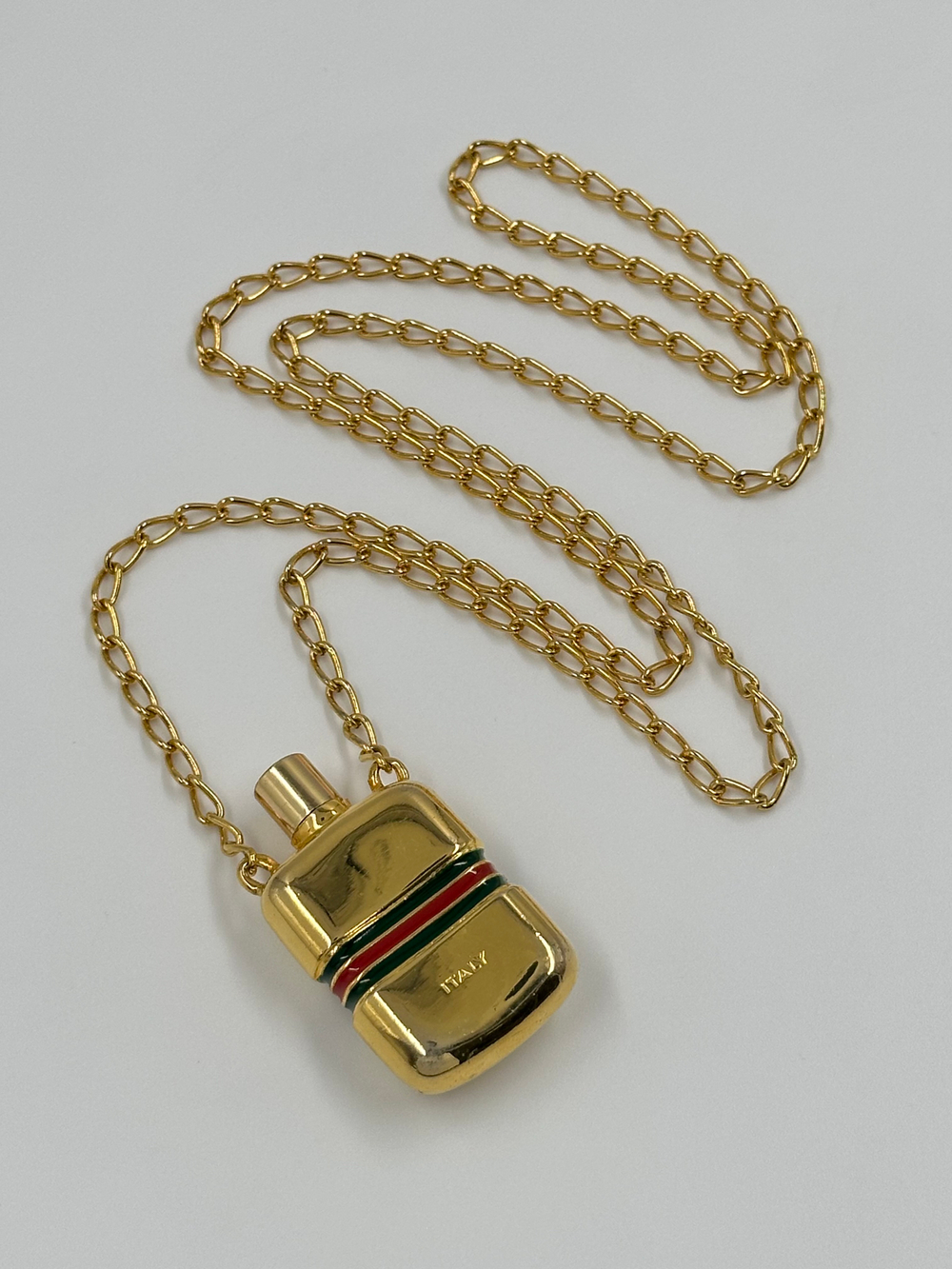 Кулон-флакон Gucci
