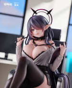 Office Elf Eisherika