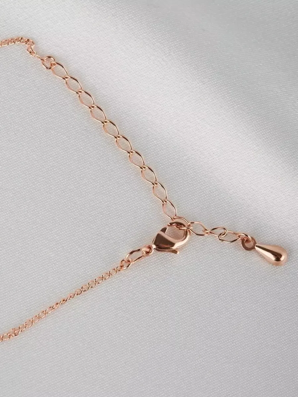 Колье Миражи с розовыми кристаллами-кубиками Swarovski