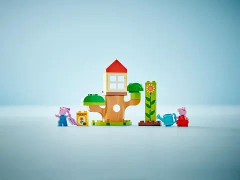 Конструктор LEGO Duplo 10431 Peppa Сад и домик на дереве