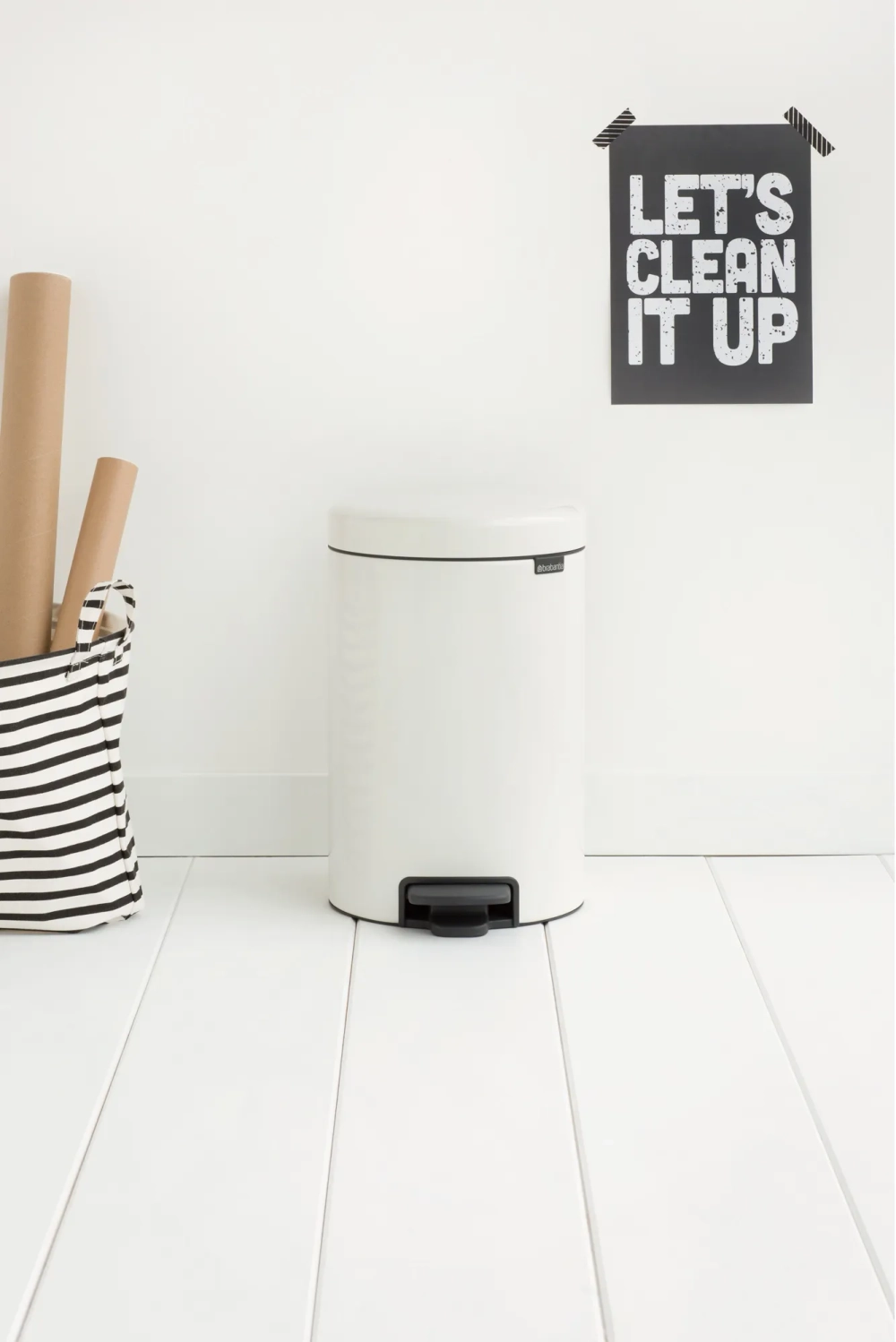 Brabantia Контейнер для мусора NewIcon 12л белый 111969