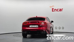 KIA Stinger 3.3 Turbo AWD — 2020