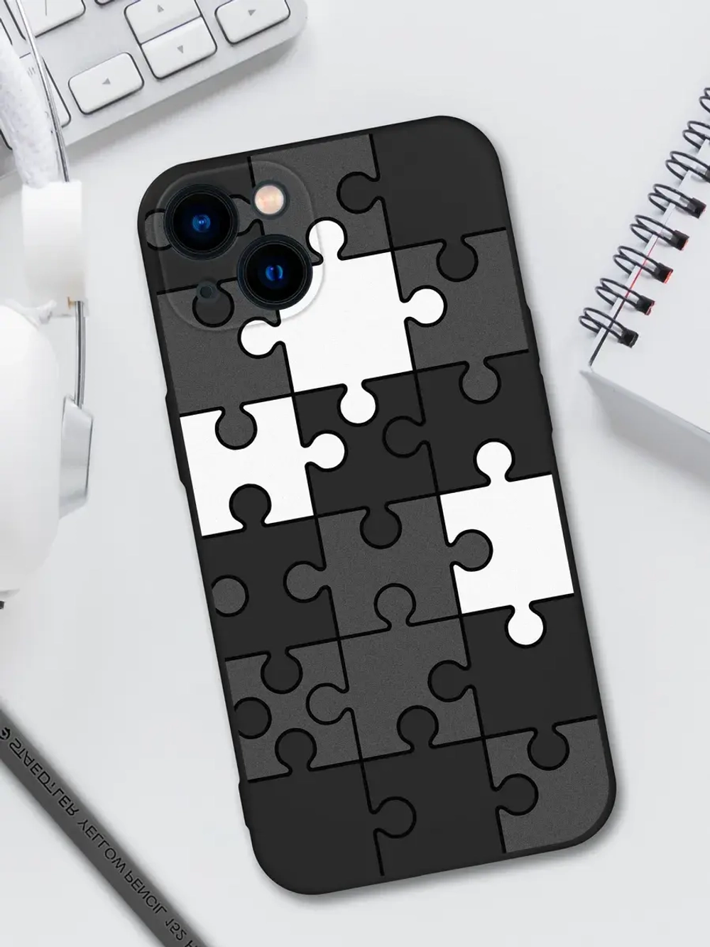 Чехол на iPhone 15 с принтом