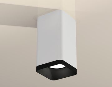 Комплект накладного светильника 1*MR16 GU5.3 XS7820002 SWH/SBK белый песок/черный песок (C7820, N7702)DIY System Complects Ambrella