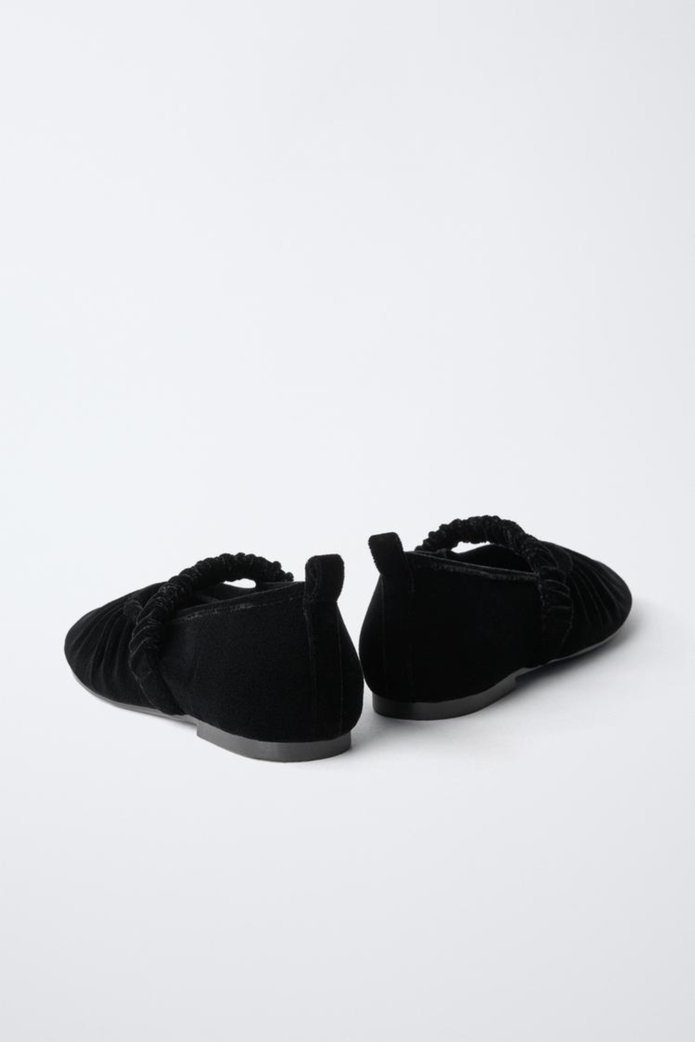 ZARA БАРХАТНЫЕ БАЛЕТКИ СО СБОРКАМИ, ЧЕРНЫЙ