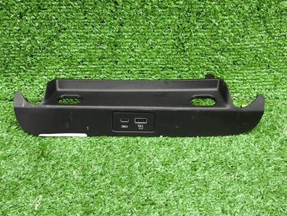 Модуль USB Omoda C5 (2022-н.в.)