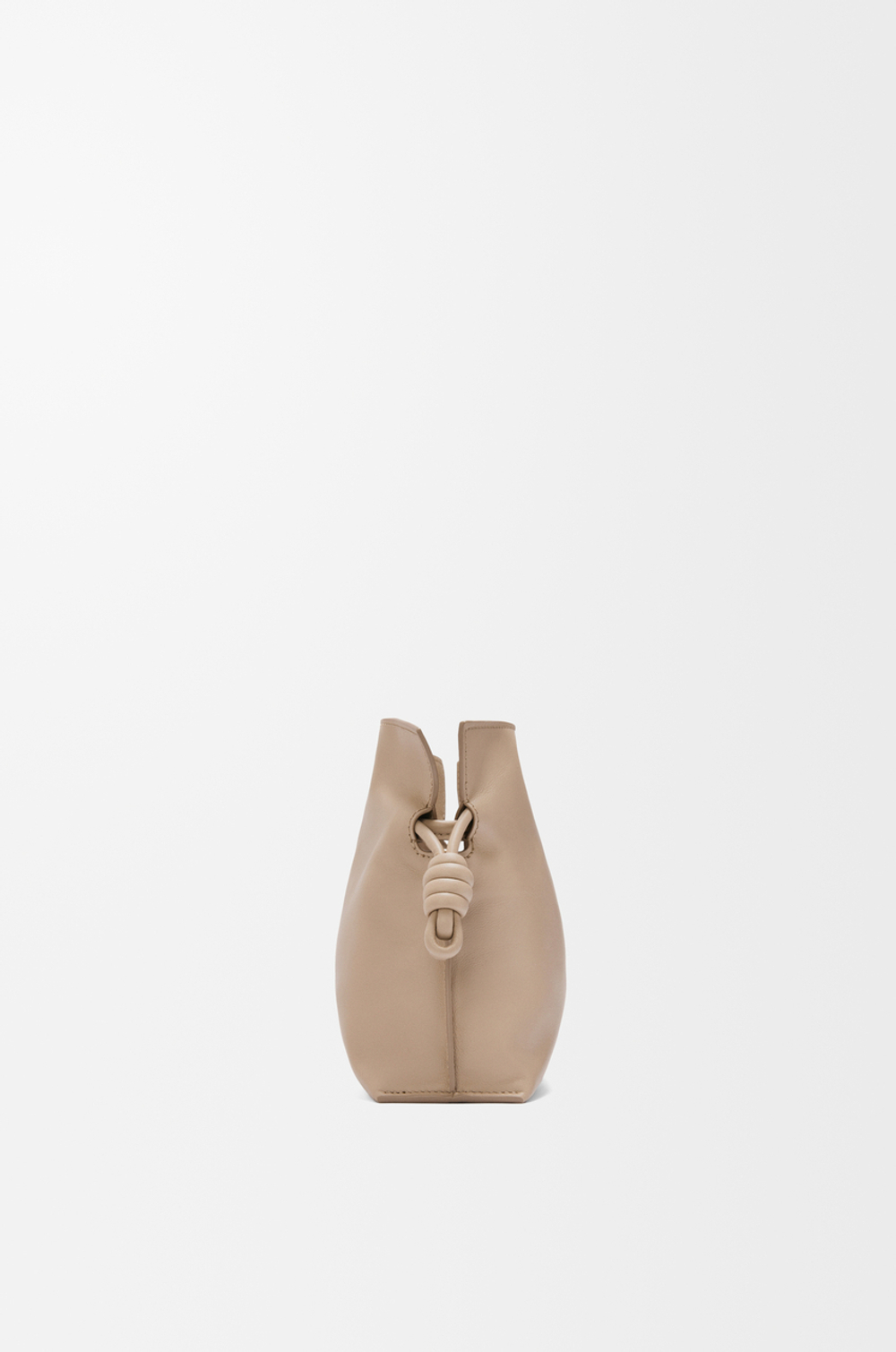 Loewe Мини-клатч Flamenco из телячьей кожи наппа, песочный