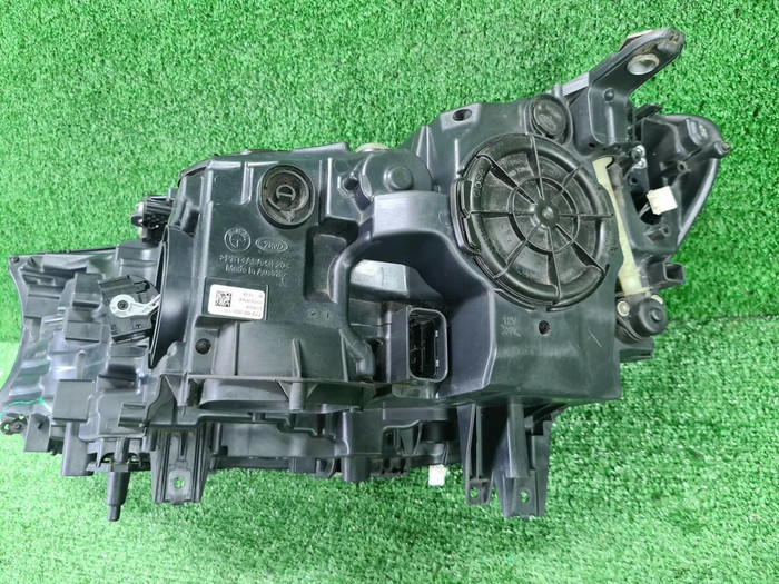 Фара правая BMW 7er G11 G12 (2015-2019) Adaptive LED