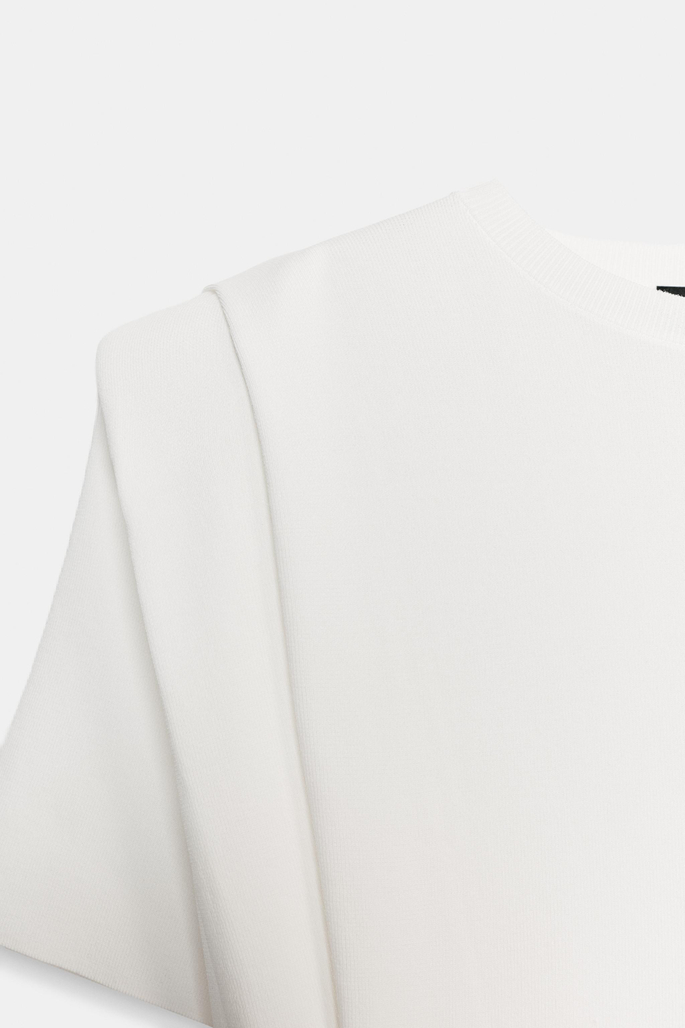 ТРИКОТАЖНЫЙ ТОП С ПОДПЛЕЧНИКАМИ — ZARA