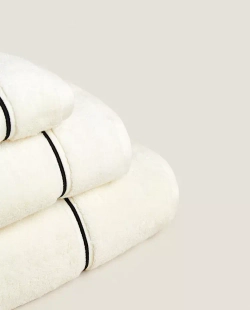 ZARA HOME ПОЛОТЕНЦЕ С ВЫШИТОЙ КАЙМОЙ, ЭКРЮ/ЧЕРНЫЙ