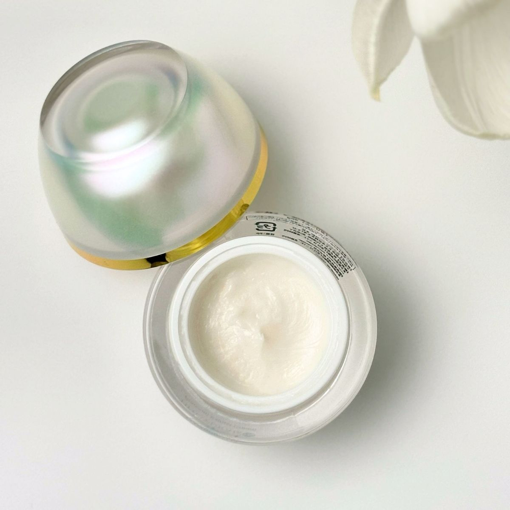Омолаживающий крем с пептидами и антиоксидантами HITOYURAI + 30 Premium Extract Cream