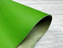 Итальянская кожа Vacchetta Classic Extra Green