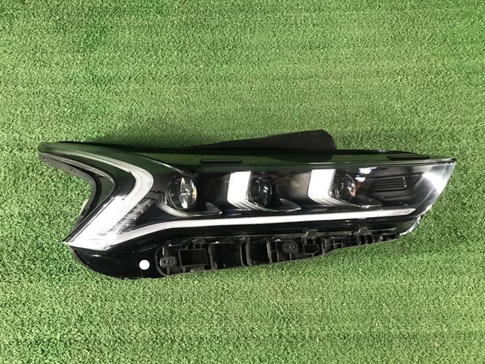 Фара правая Kia K5 (2019-2023) LED