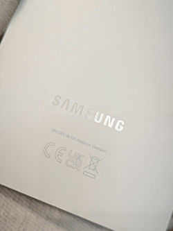 Задняя крышка ПРЕМИУМ для Samsung S26 S942B / S941B ( заднее стекло ) Цвет: Чёрный / Black