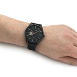 Наручные часы Bering 16743-377