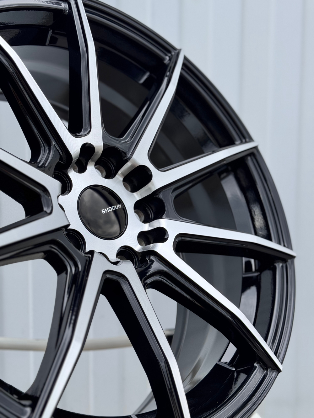 Диск Литой Shogun S10 7.0 х R17 5x100/114.3 ET38 BMF