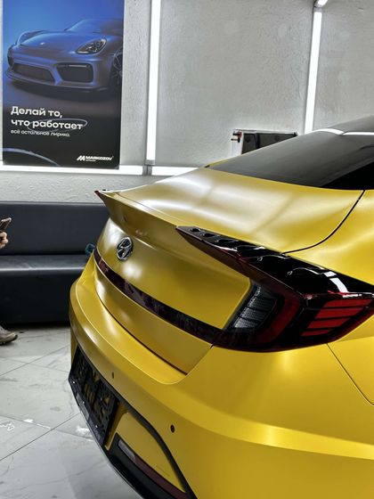 Пленка матовая желтая Metal Flash Fever Yellow Carbins