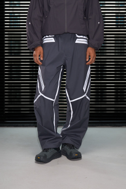 Брюки Blue Monte Geometric-Cut Laminated Trousers "Navy Blue"