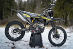 T5 Black Twister