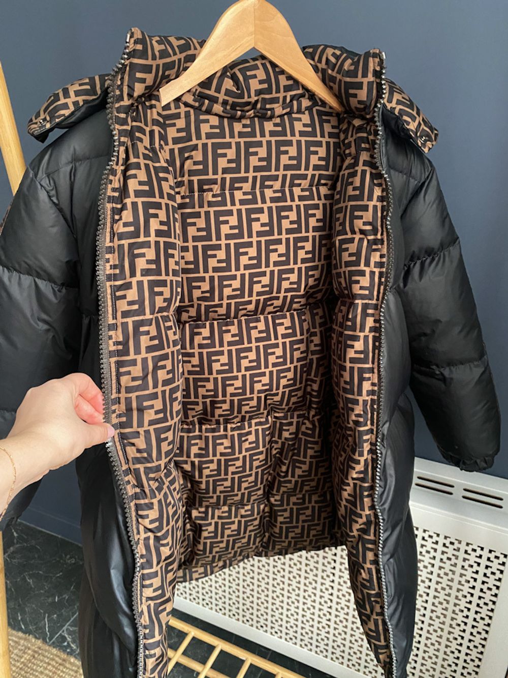 Пуховик Fendi 2хсторонний, 152