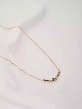 Тонкое колье Млечный путь с серыми кристаллами Swarovski