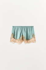 АТЛАСНЫЕ ШОРТЫ С КРУЖЕВОМ — ZARA