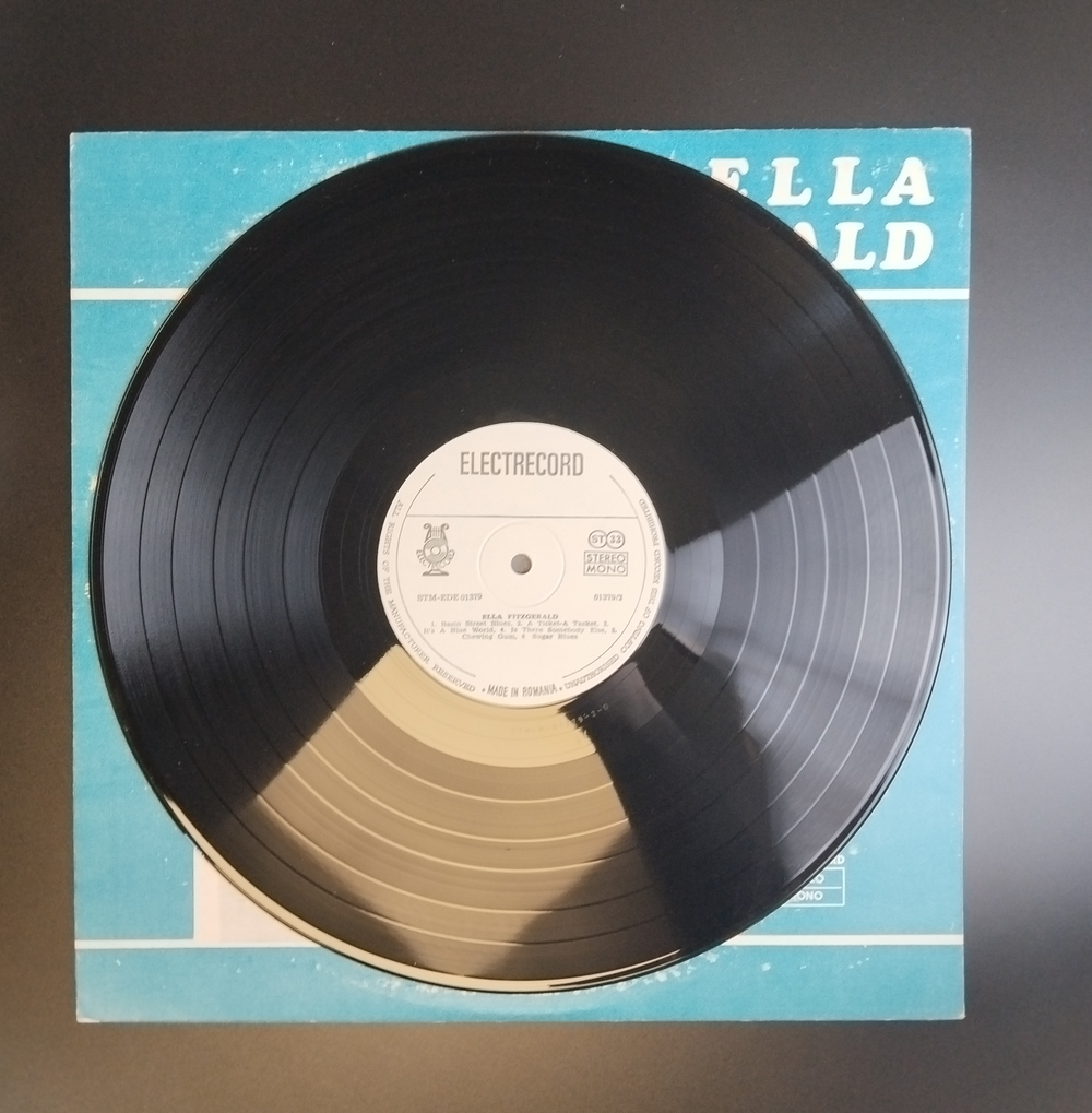 LP Элла Фитцджеральд - Basin Street Blues. Виниловая пластинка 12 дюймов. Румыния.