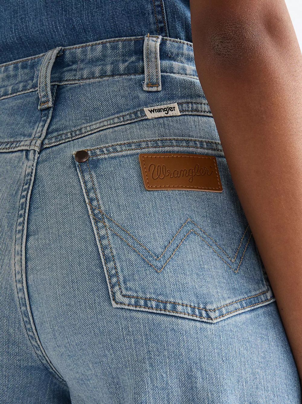 Джинсы женские WRANGLER CANYON AMERICAN BLUE