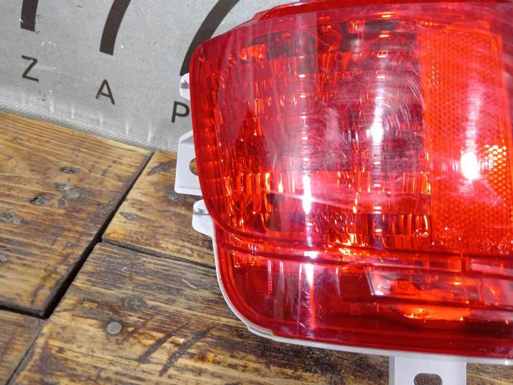 ПТФ задний левый Toyota Land Cruiser 200 15-21 Б/У Оригинал 8145660070