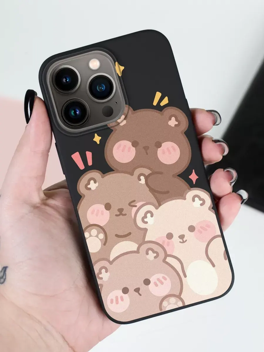 Чехол на iPhone 15 Pro с принтом