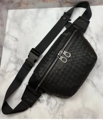 Сумка поясная мужская кожаная Bottega Veneta Intrecciato