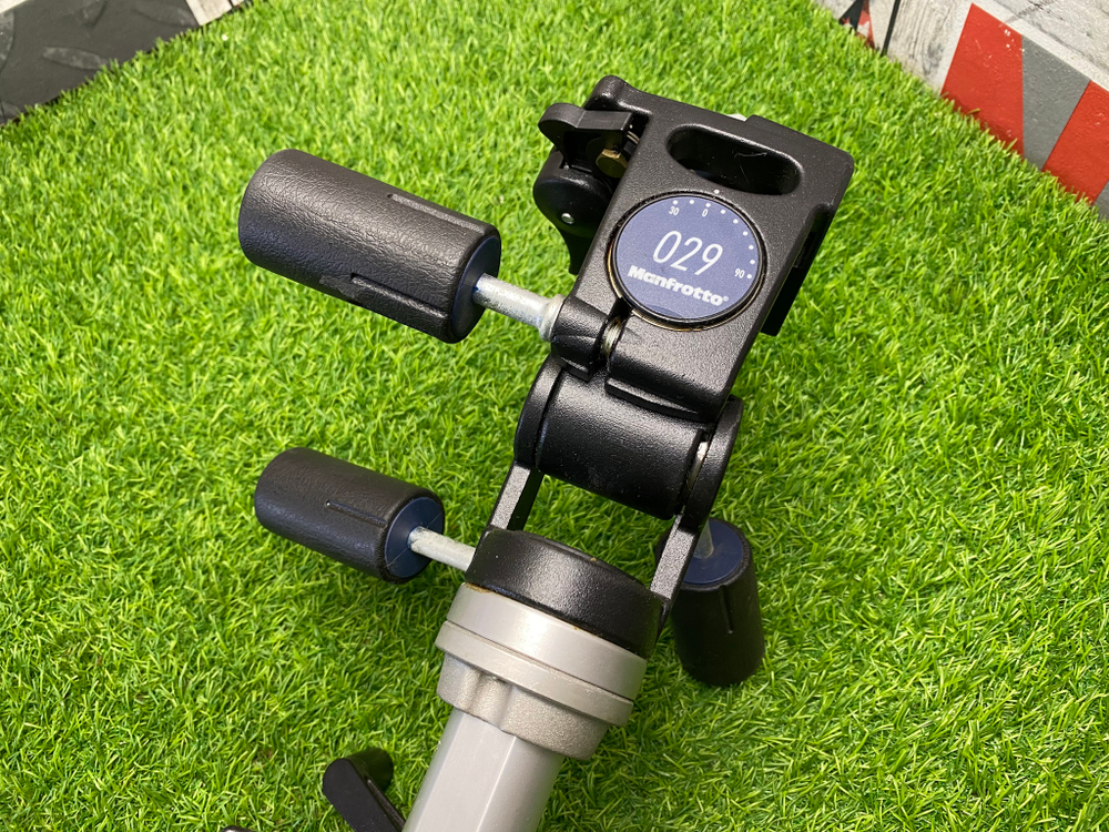 Manfrotto 075 + Manfrotto 029