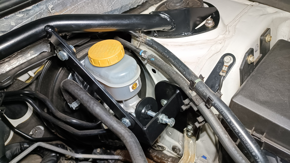 Пластина соединительная Упора ГТЦ и распорки Subaru Forester 4 (SJ) и Subaru Outback 4 (BR)