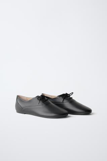 ZARA КОЖАНЫЕ ТУФЛИ-ДЕРБИ СО ШНУРОВКОЙ, ЧЕРНЫЙ