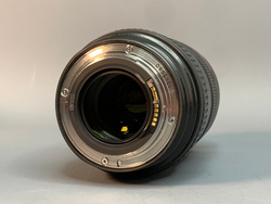 Canon EF 24-70mm 2.8L USM небольшая царапина