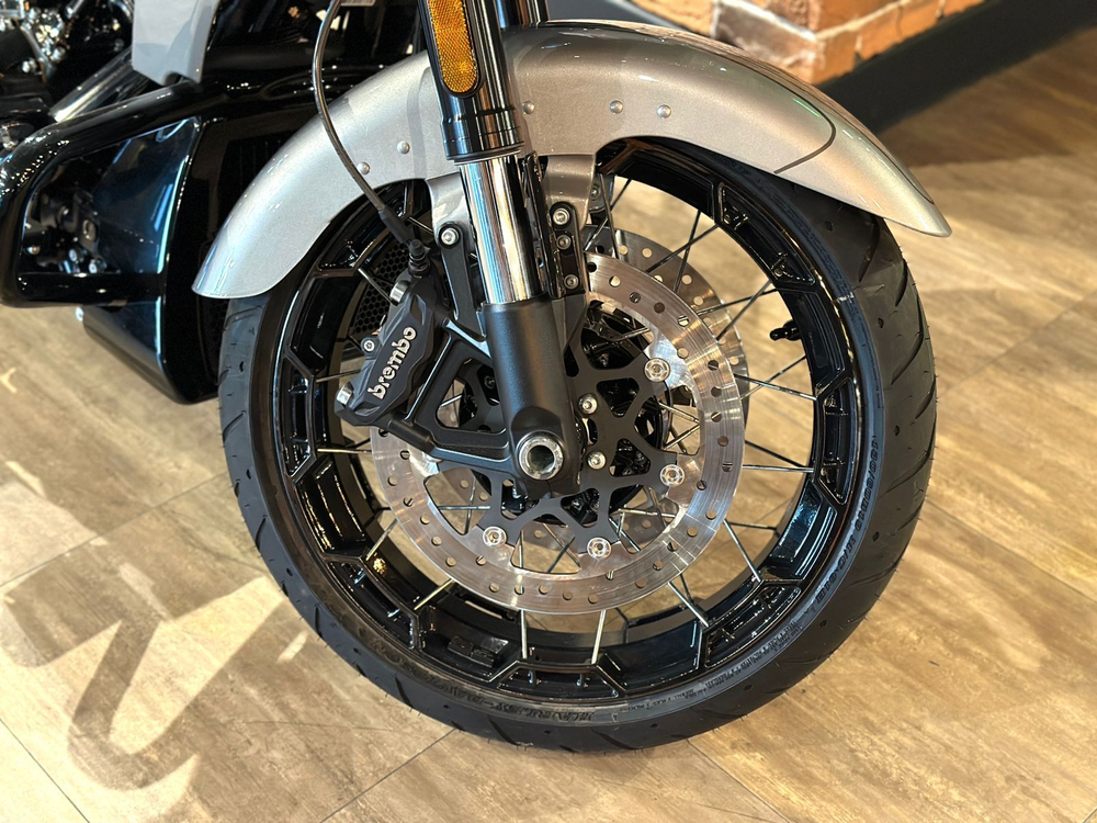 Harley-Davidson CVO Road Glide, 2023 (c НДС)