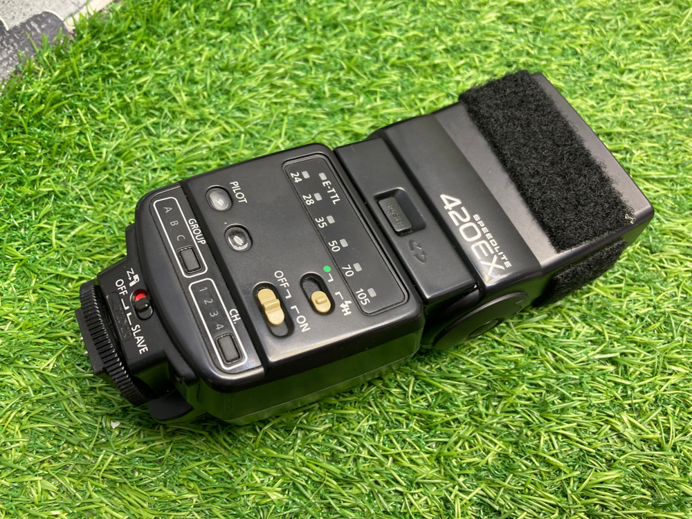 Canon Speedlite 420EX
