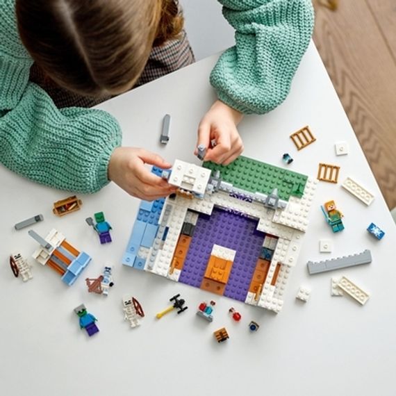 Lego konstruktor Minecraft 21186 The Ice Castle