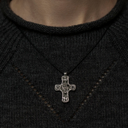 Крест «Α и Ω»