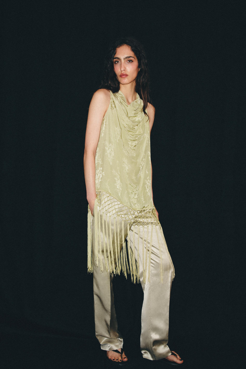 ZARA ЖАККАРДОВЫЙ ТОП С БАХРОМОЙ — ZW COLLECTION, ЛАЙМОВЫЙ