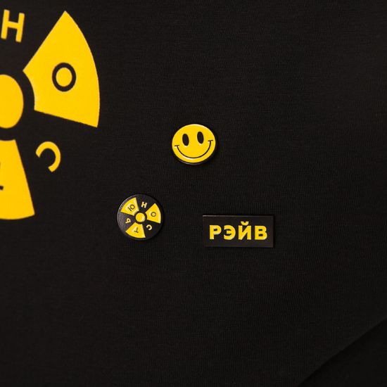 Значок ЮНОСТЬ x Pixelord Рэйв 22мм