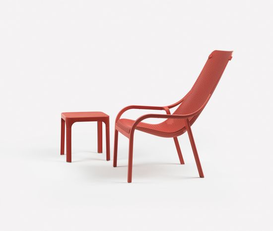 Столик пластиковый журнальный Net Table 40 коралловый