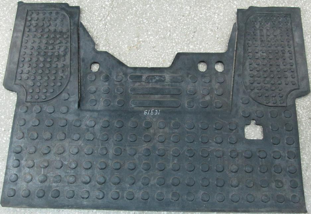 Коврик 80-6702337 кабины УК МТЗ-80/82