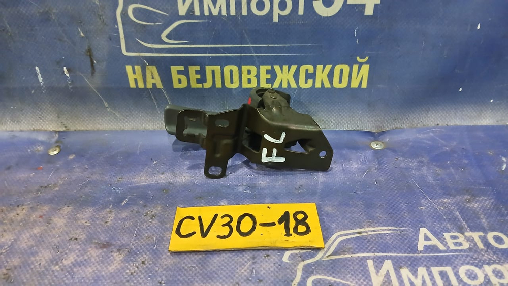 Ручка двери передней левой салонная TOYOTA CAMRY 1992