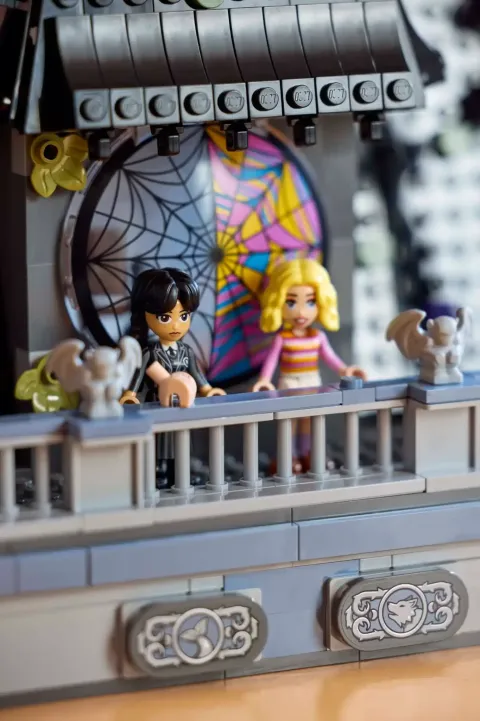 Конструктор LEGO Wednesday 76781 Комната Уэнздей и Энид