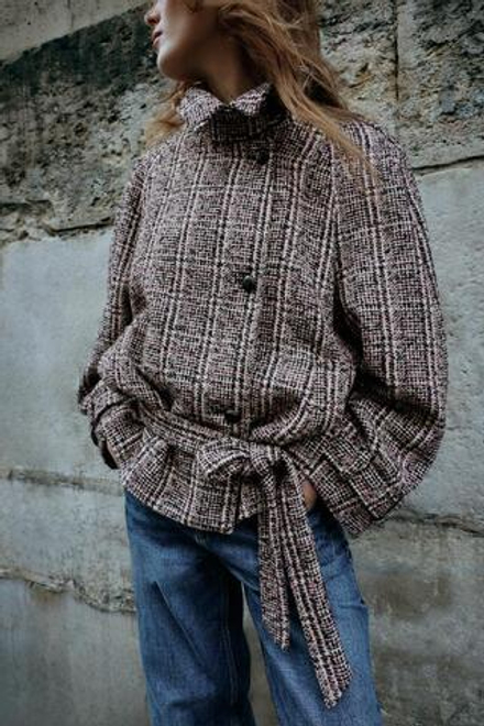 ZARA КУРТКА ИЗ РЕЛЬЕФНОЙ ТКАНИ, РОЗОВЫЙ/БЕЛЫЙ